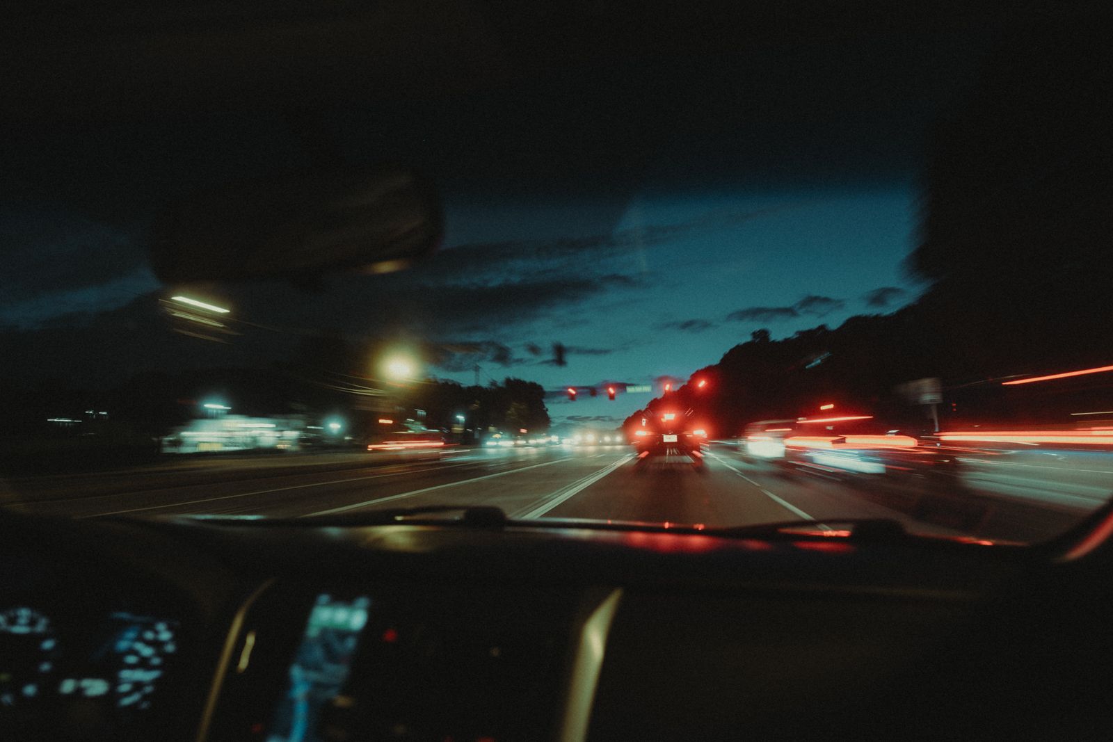 Enhancing Fleet Safety with Dash Camera Night Vision Technology