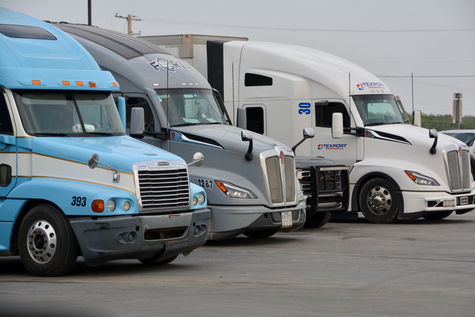 Hours of Service Rules: The Complete Guide for Drivers and Fleet Managers